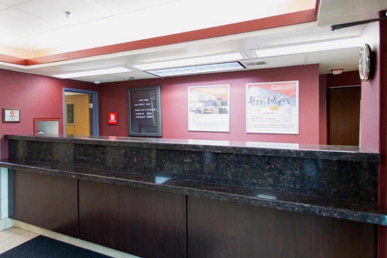 Travelodge By Wyndham Romulus Detroit Airport Exterior foto