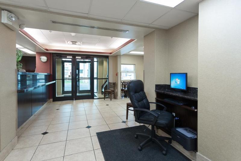 Travelodge By Wyndham Romulus Detroit Airport Exterior foto